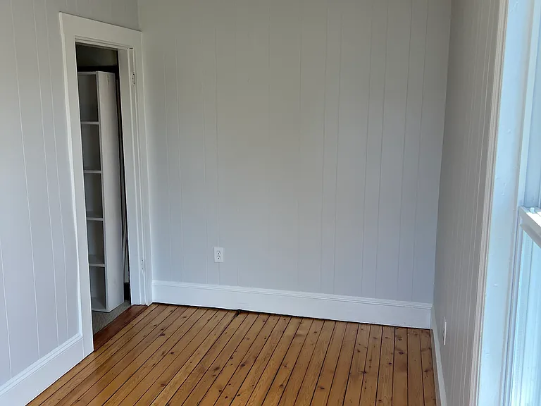 15 Warner St #2 — Photo 9
