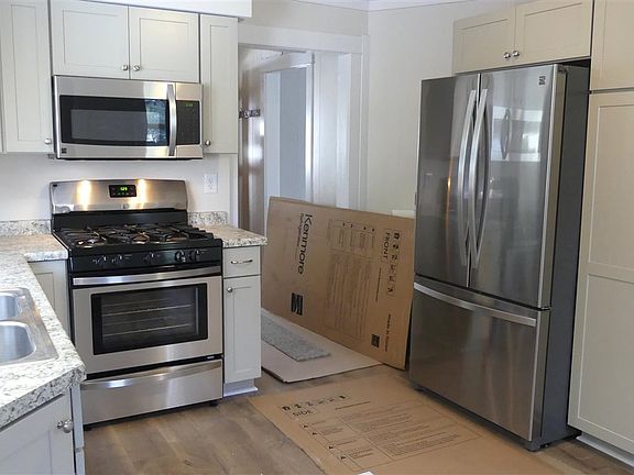 2nd image of 702 W Douglass Ave