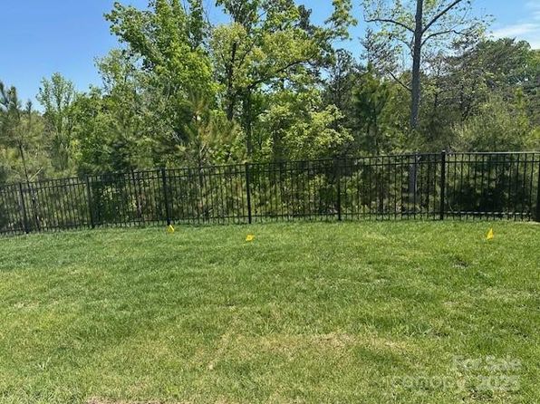 574 Altamonte Dr, Lake Wylie, SC 29710