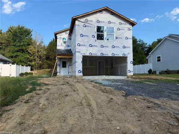 332 Poppy Ct, Eden, NC 27288