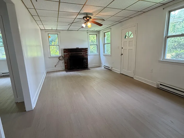 1547 Underwood Rd — Photo 10