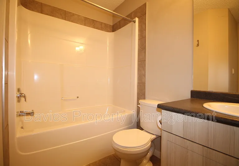 3938 Claxton Loop SW #MAIN — Photo 11
