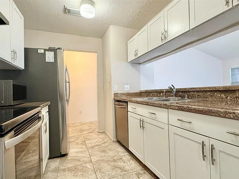 18 Dellforest Ct — Photo 8