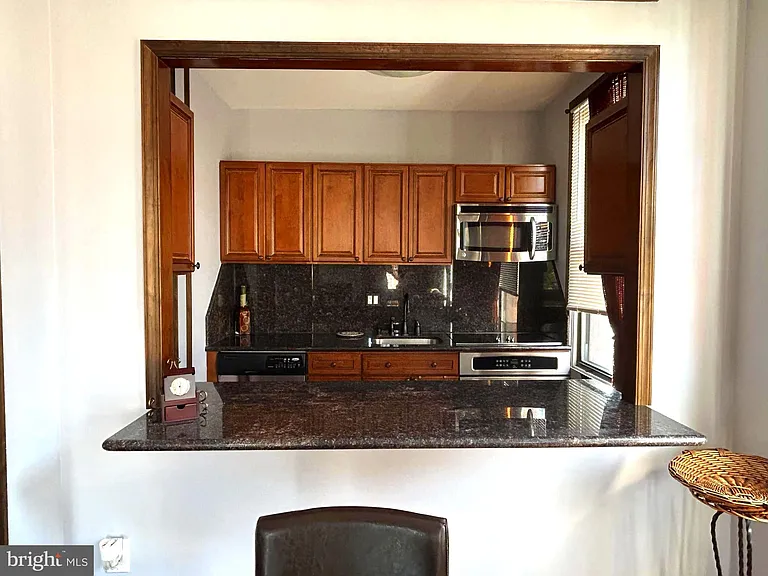 727 S 2nd St #3F — Photo 5