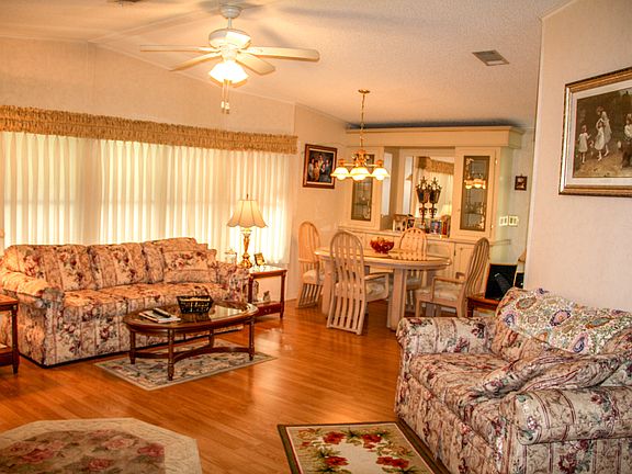 4th image of 5536 Tewkesbury Pl