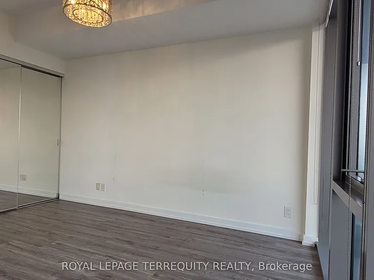 390 Cherry St #1503 — Photo 5