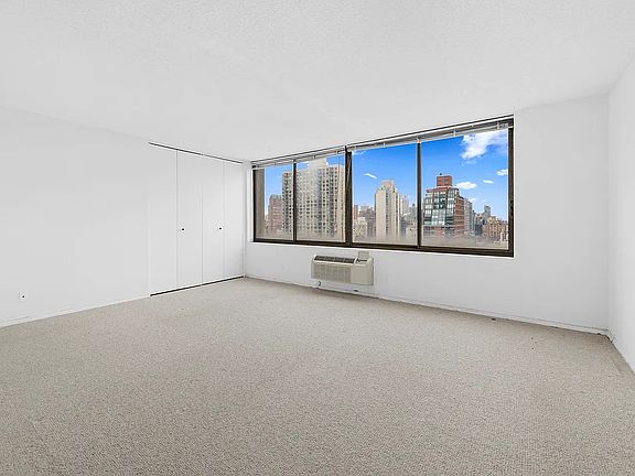 3rd image of 353 E 72nd St APT 21A