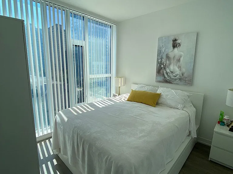 28 Avondale Ave #706 — Photo 4