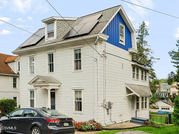 4th image of 221 Walnut St