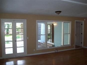 4th image of 2004 Juliesse Ave