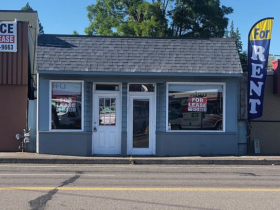 4th image of 3318 E Fourth Plain Blvd
