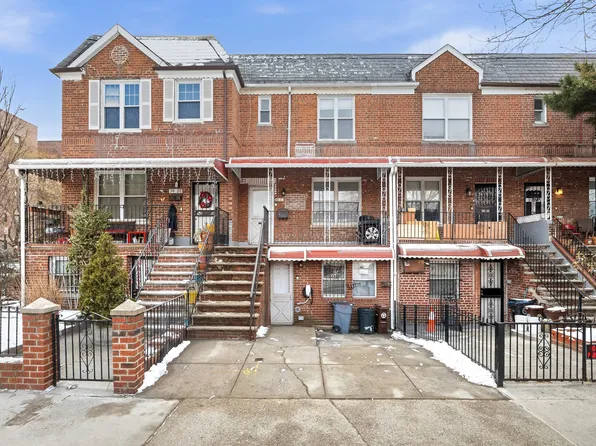 38-18 47th Avenue image 1 of 14