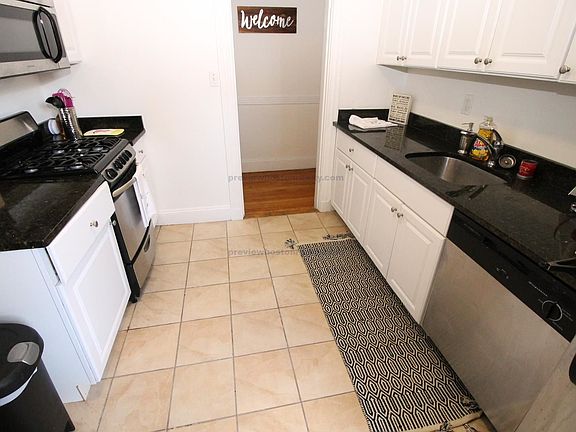 4th image of 1850 Commonwealth Ave APT 24-ZC
