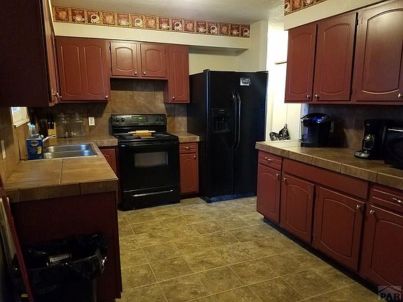 3rd image of 1304 N Queens Ave