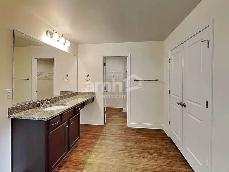 8034 Leonine Ct — Photo 12