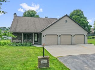 2117 Descendant Ln, Green Bay, WI 54313