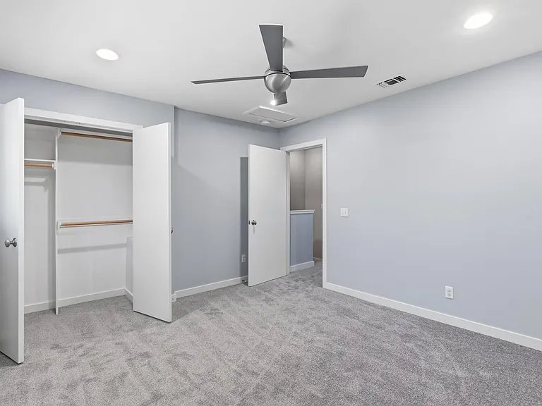 2122 Hancock Dr #121 — Photo 26