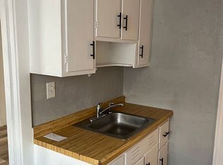 121 W 6th Ave #15213205, Mitchell, SD 57301