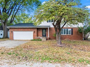 6398 Berry St, Curran, IL 62670