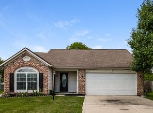 1352 E McClarnon Dr, Greenfield, IN 46140