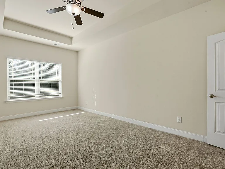52 Woodwater Cir — Photo 24
