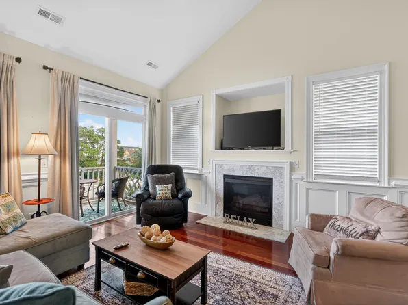 1603 Mackerel Ln #B, Carolina Beach, NC 28428