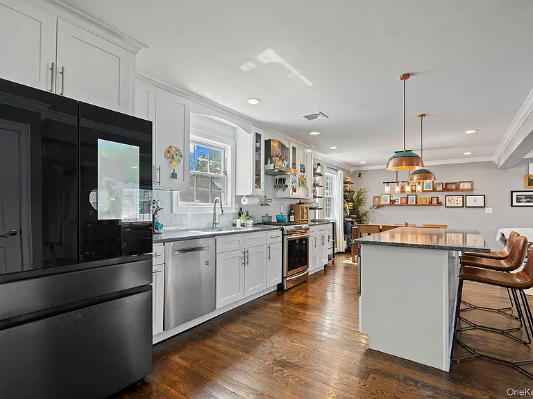 15 Lawrence Ct — Photo 15