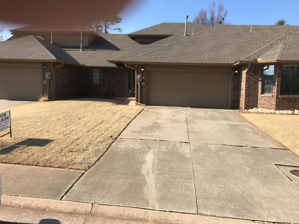 207 Woodbridge Cir
