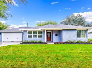 8443 Bluegate St, Houston, TX 77025