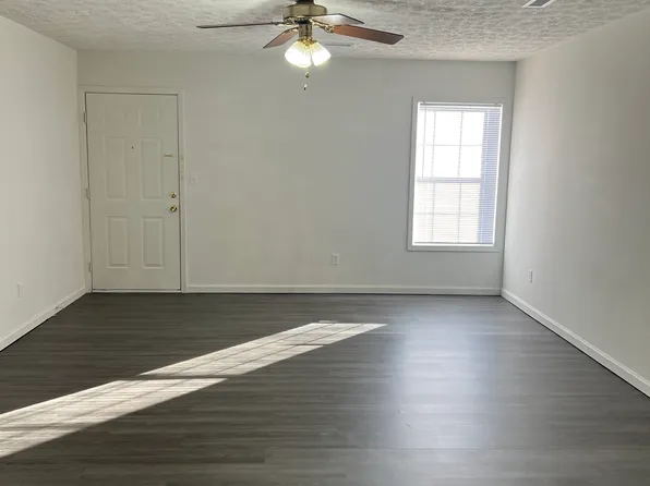411 E Pershing Ave #B, Muscle Shoals, AL 35661