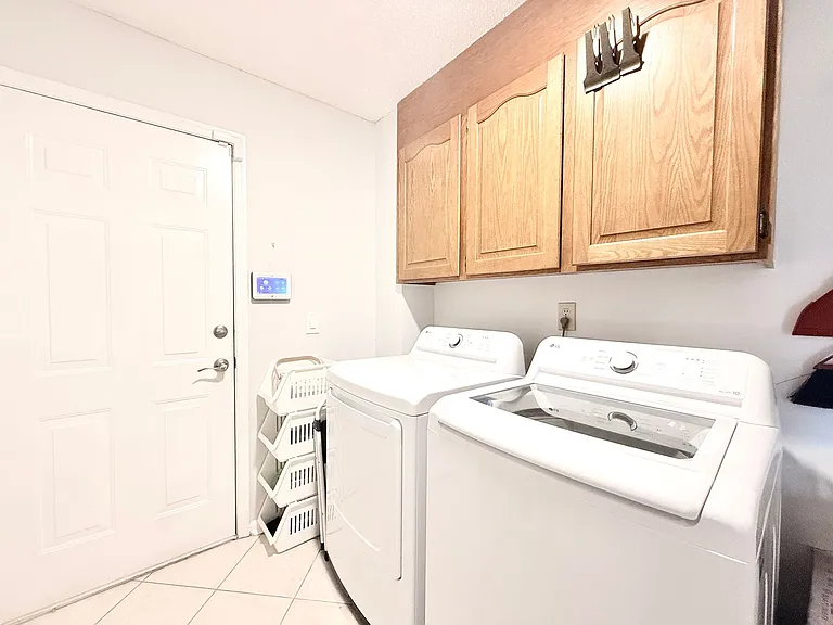 1078 Celebrant Dr — Photo 30
