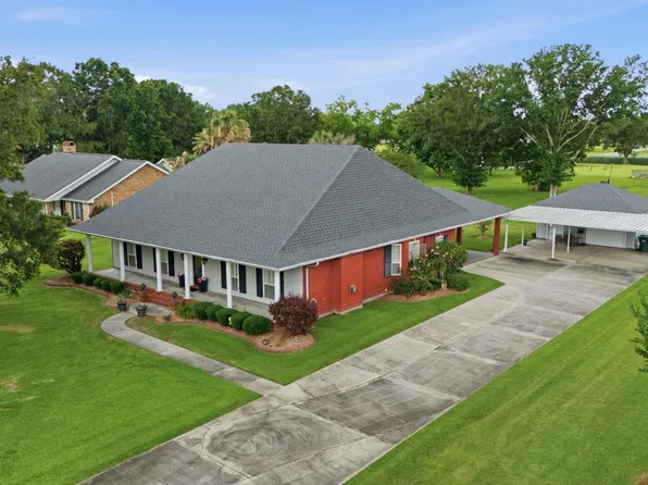108 Ouiski Bayou Dr, Houma, LA 70360