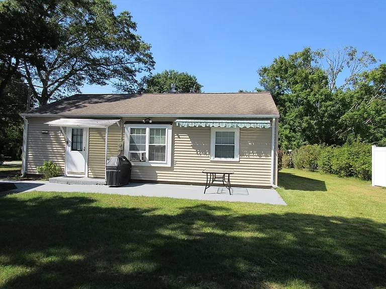 22 Birch St — Photo 20