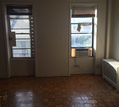 3rd image of 696 10th Ave APT 4A