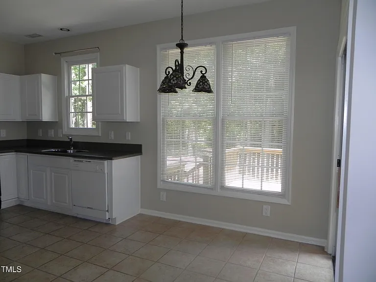 216 Castle Hayne Dr — Photo 6