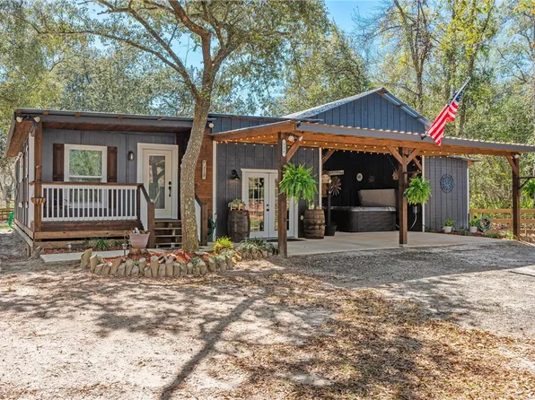 126 Flicker Ln, Saint George, GA 31562