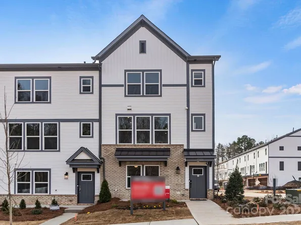 2320 Donnelly Hills Ln, Charlotte, NC 28262