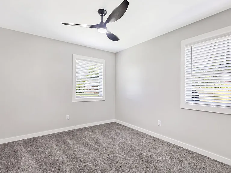 809 Carson Dr — Photo 17