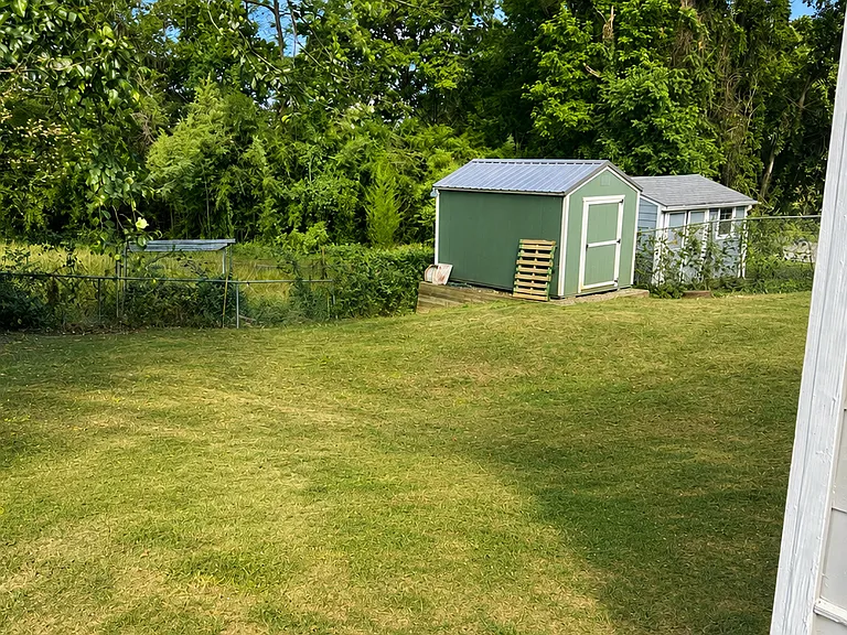 804 Raymond Rd — Photo 15