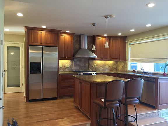 5th image of 535 Curie Dr
