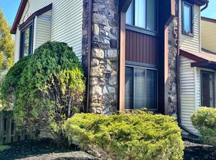 787 Trowbridge Dr, Southampton, PA