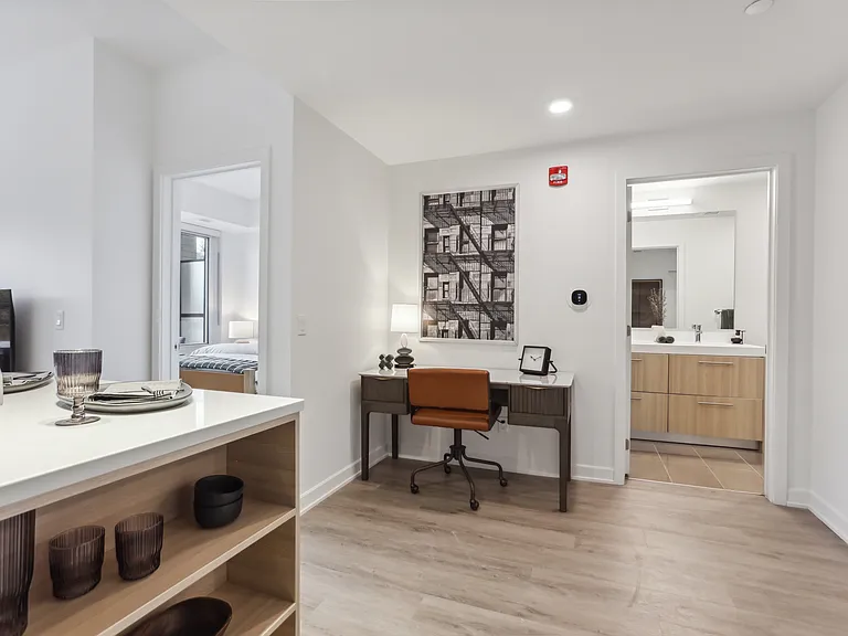 400 Kirkwood Ave — Photo 35