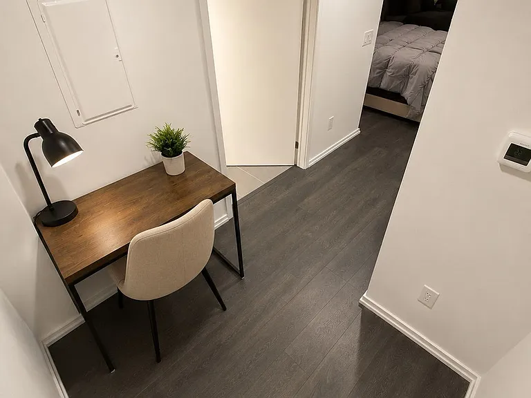 8 Hillsdale Ave E #724 — Photo 9