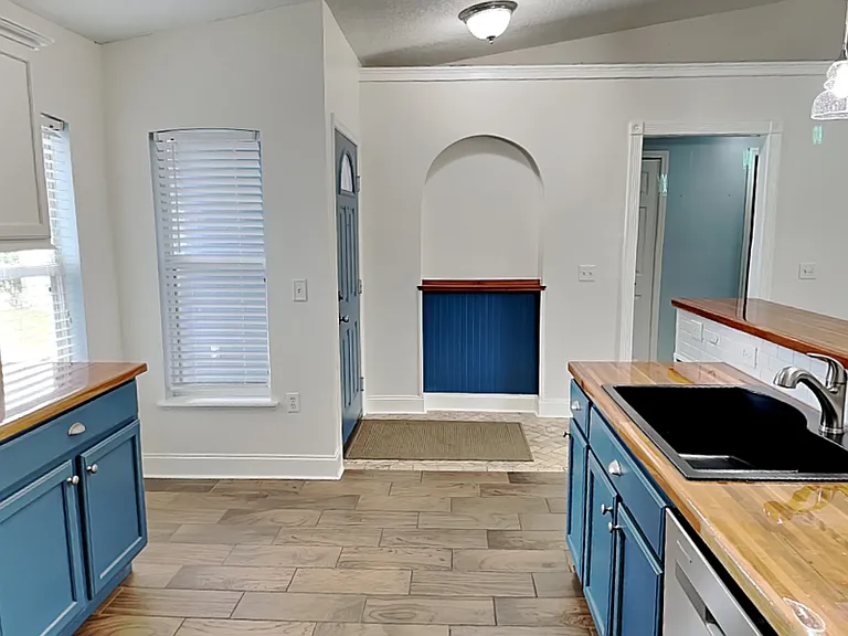 3512 Stonefield Dr — Photo 4