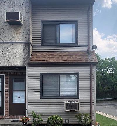2nd image of 360 Barlow Ave APT B7