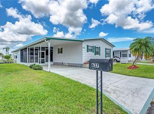 637 Fairmount Dr, North Port, FL 34287