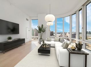 555 W 43rd St APT 12G, New York, NY 10036