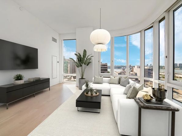 555 W 43rd St APT 12G