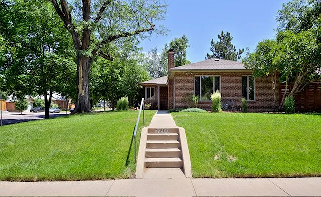 2290 N Glencoe St — Photo 1