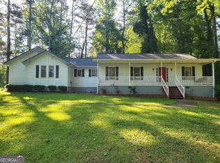 2202 Woodstream Ct SW, Conyers, GA 30094